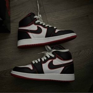 Air Jordan 1 Retro High OG BG
'Bloodline'